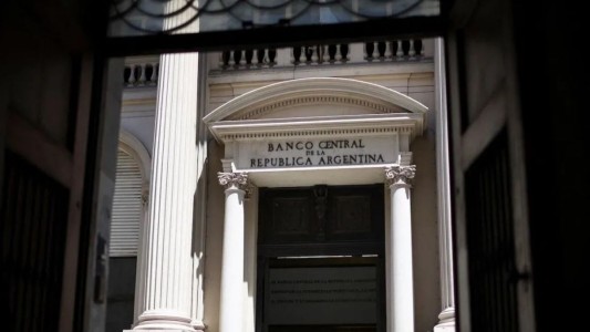 El Banco Central compró U$S187 millones para frenar la caída del dólar oficial