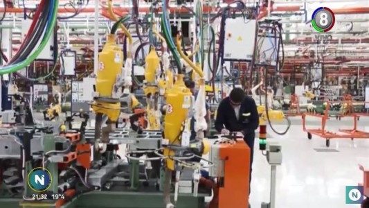 El gobierno nacional anunció un bono de cinco mil pesos para estatales y privados