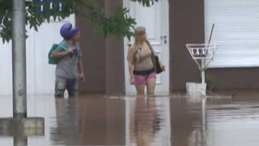 Al menos 60 evacuados en Villa María tras el paso de un fuerte temporal