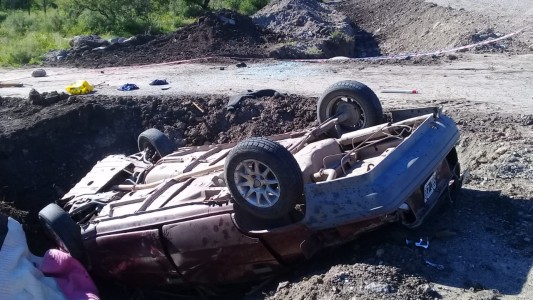 Un joven murió por un vuelco en Las Jarillas