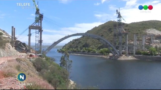 San Roque, un obrero cayó desde el puente en construcción