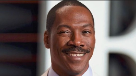 La primera foto de Eddie Murphy junto a sus diez hijos
