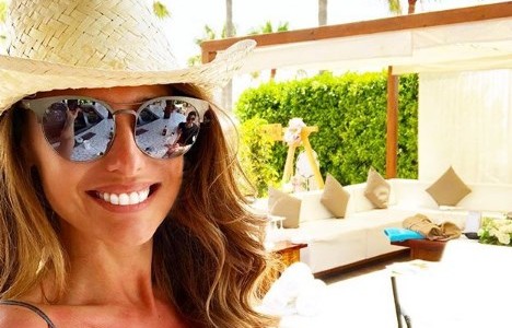 Pampita volvió a usar la bikini que la hizo saltar a la fama hace 20 años