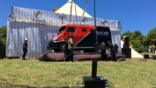 El mago Matus hizo desaparecer un camión de caudales en Carlos Paz