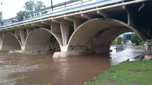 Corte total en costanera tras la intensa tormenta
