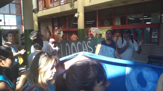 Villa El Libertador: vecinos tomaron el CPC