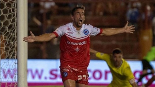 Perdió San Lorenzo y lo sufrió el Pirata