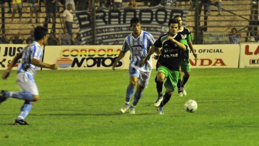 Racing desperdició un penal sobre la hora y perdió