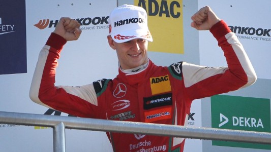 El hijo de Michael Schumacher se prueba con la Ferrari de Fórmula 1