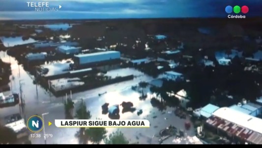 Quedan 140 evacuados por la inundación en Saturnino Laspiur