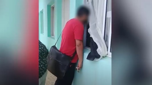 Video| así se escapaba del departamento el acusado de matar a su novia en Posadas