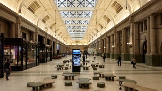 Por amenazas de bomba, cierran las estaciones Retiro y Once