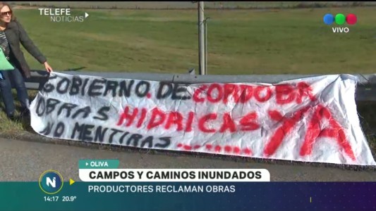 Productores cordobeses protestaron por el anegamiento de los campos