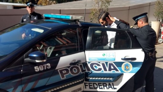 Detuvieron en Casa Rosada a un hombre armado que pretendía ingresar