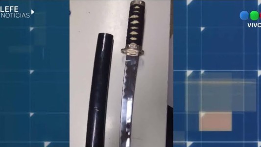 Lo chocaron, le robaron y lo amenazaron con una katana