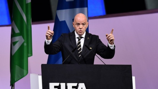 "Gracias a  los que me quieren y me odian": reeligieron por aclamación a Gianni Infantino como presidente de la FIFA