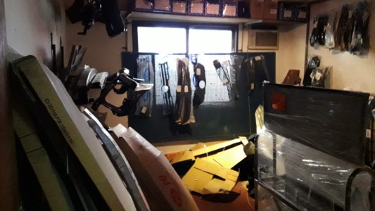 Desvalijaron una casa de repuestos en Vélez Sarsfield al 3000