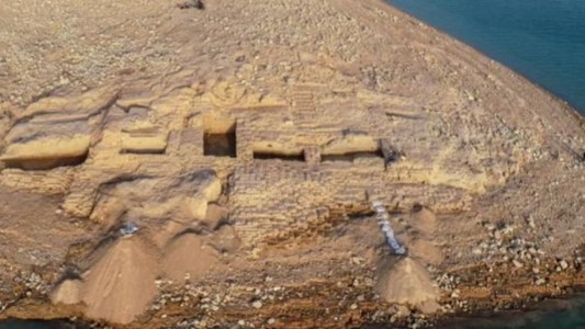 Por la sequía emerge en Irak un palacio de 3.400 años de antigüedad
