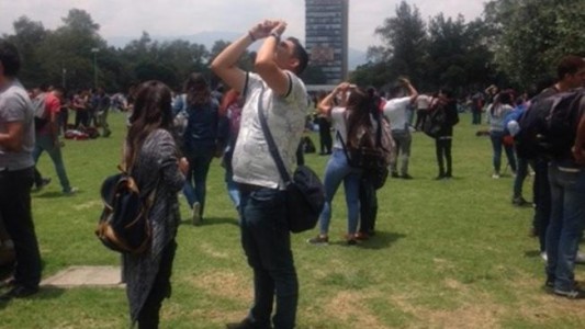 Efectos del eclipse: Pocas consultas por daños en la vista en Córdoba