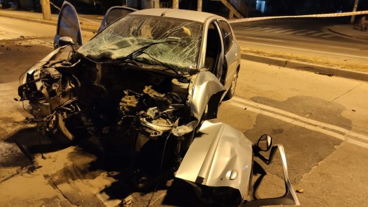 Dos heridos en choque por presunta picada en avenida Sabattini