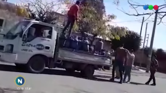 "El arma era de los delincuentes", dice la abogada del garrafero que se viralizó defendiendo su mercadería a los tiros