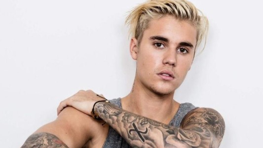 Justin Bieber lució su nueva y millonaria dentadura