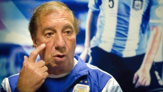 Carlos Bilardo mejora y fue pasado a terapia intermedia