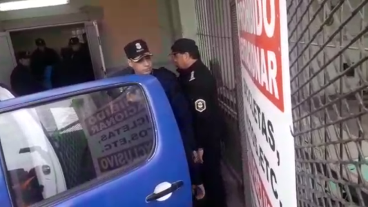 Así trasladaban a "El Pepo" hacia la comisaría de Chascomús