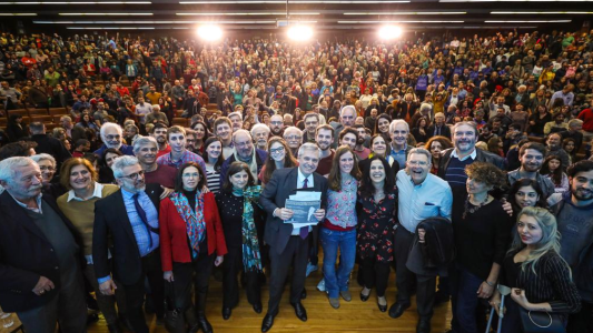Fernández: "Vamos a crear el Ministerio de Ciencia y lo vamos a pagar con las Leliq"