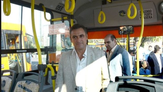 Mestre mete "palos" para frenar el paro de colectivos: $15 millones más en subsidios