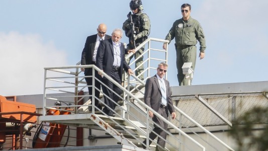 A pedido de la Policía, autorizan el traslado de Lula a otra cárcel por complicaciones con su custodia