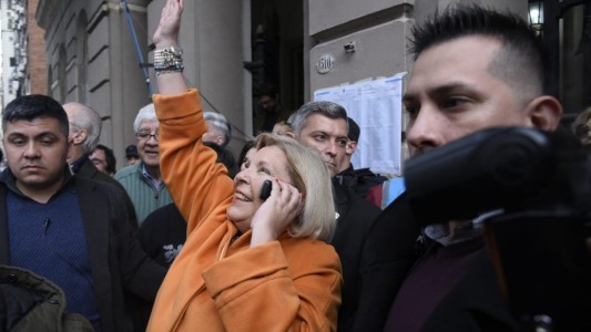 Carrió: "En octubre gana la república democrática"