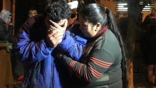 El caso del nene colgado de un puente en Tucumán: tirotearon a los policías que investigan el crimen