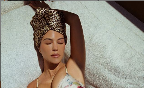 La foto al natural y sin retoques de Kourtney Kardashian que arrasan en Instagram