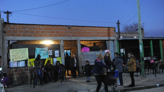Giro en la investigación del nene hallado colgado de un puente