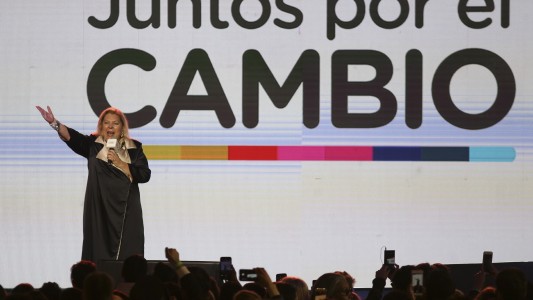Carrió: "Hay gente de Cambiemos que quiere debilitar al Presidente"