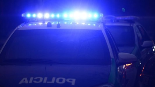 Buenos Aires: un policía baleó a su ex novia, hirió a una vecina y atacó a su ex suegra