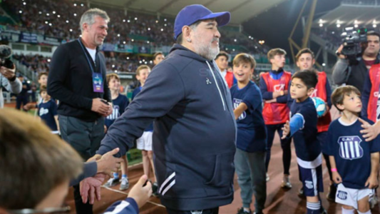 Video: mirá el emotivo recibimiento a Maradona en el Kempes