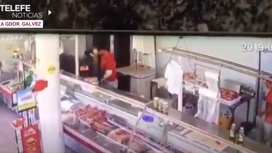 VIDEO: temerario, violento y veloz, así robaron en una carnicería