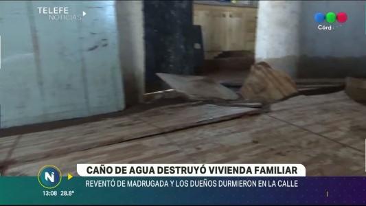 Se les hundió la casa por un caño agua roto