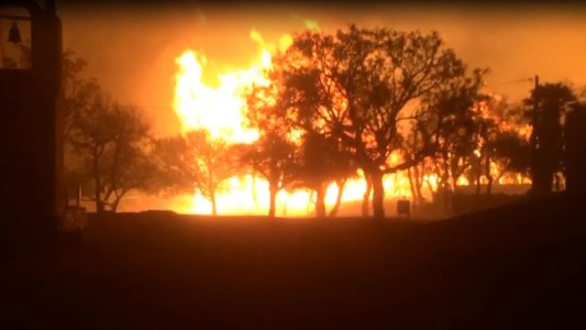 VIDEOS: el fuego invade las sierras cordobesas