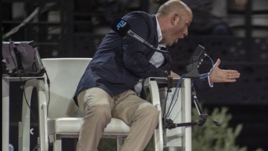 "¿Estás muy caliente?": el acoso de un juez de tenis a una alcanzapelotas