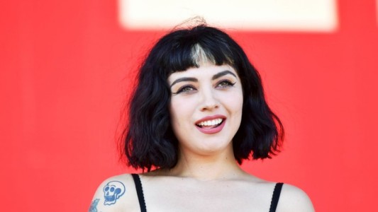 Foto: así es Mon Laferte sin maquillaje y con canas