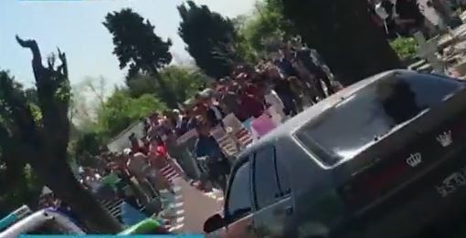 Buenos Aires: cortejo fúnebre tumbero; a los tiros y con saqueos