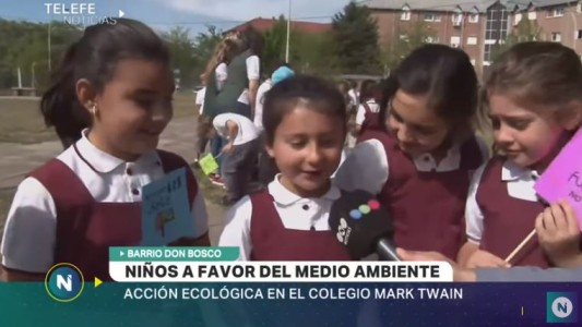 Alumnos del Mark Twain plantaron árboles tras los incendios en Córdoba