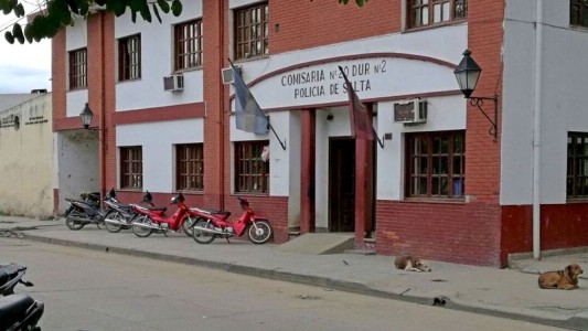 Mató a su padre con un machete tras enterarse de que abusó de su hija de 3 años