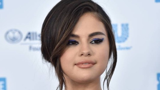 Selena Gómez defendió a la esposa de Justin Bieber durante un directo en Instagram