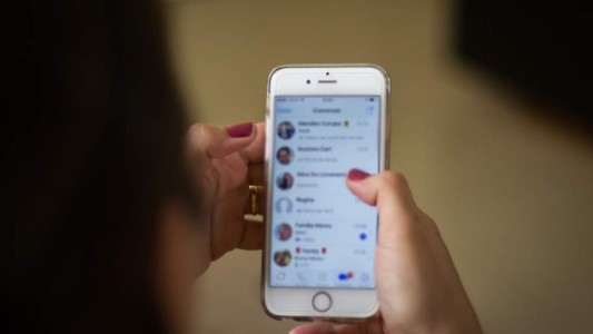 Detenido por extorsionar a una mujer con mostrarle chats eróticos al marido