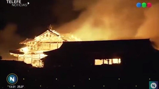 Imágenes impactantes del incendio de un histórico castillo en Japón