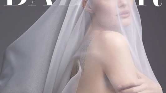 El desnudo de Angelina Jolie: "Tengo cicatrices visibles e invisibles que mostrar"